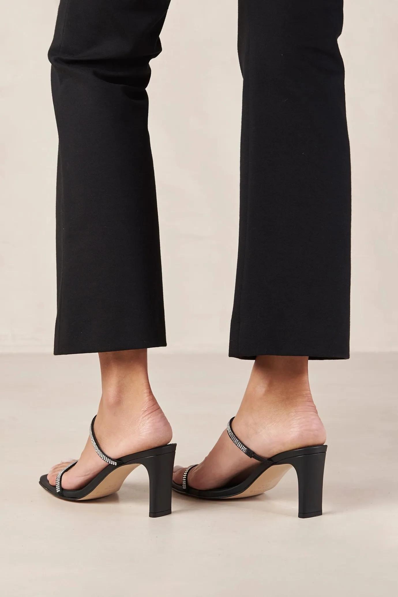 Hansen & Gretel Alohas Cannes Heel Glow Black Cheap