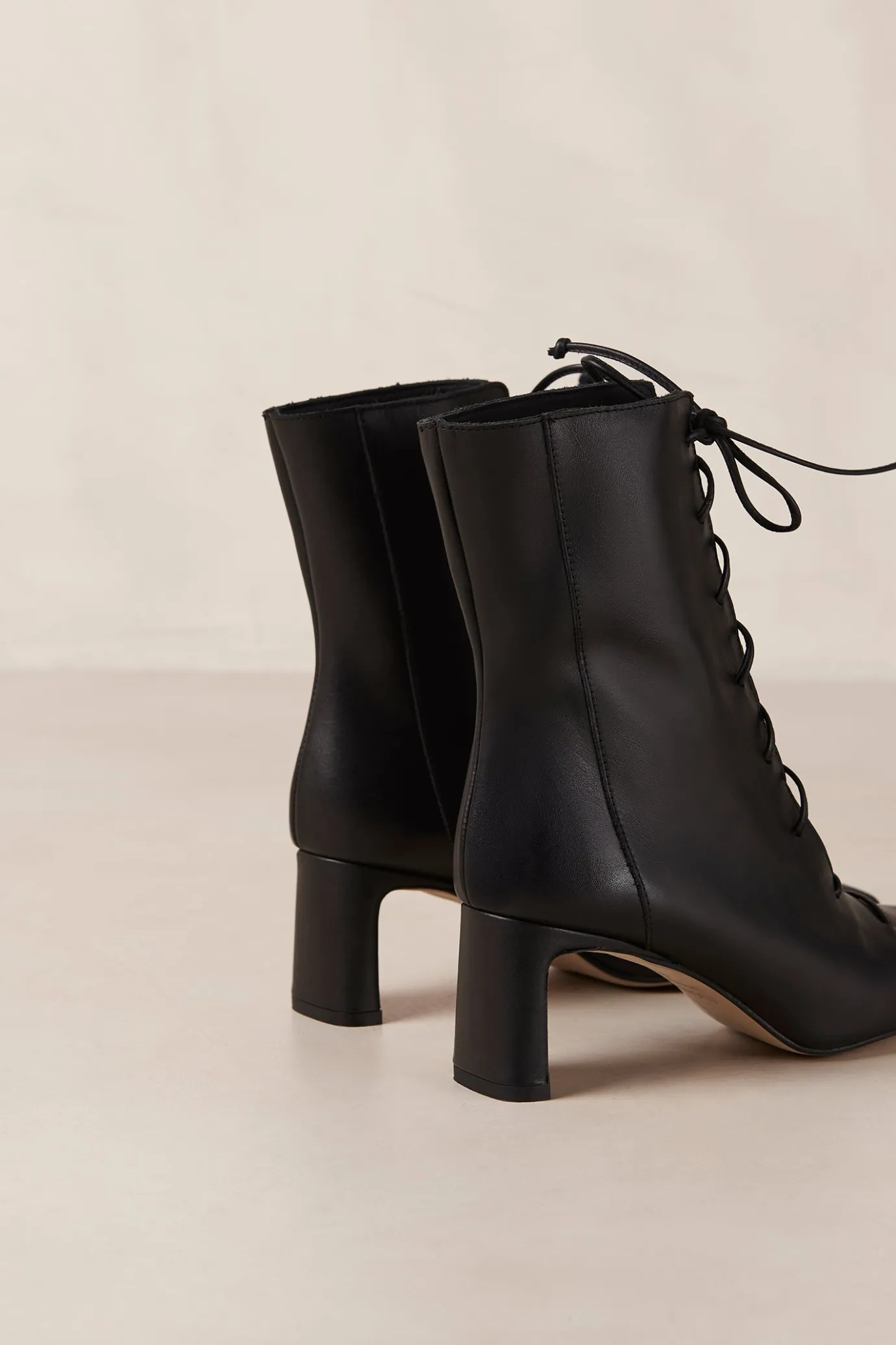 Hansen & Gretel Alohas Route Laced Up Boot Black Shop