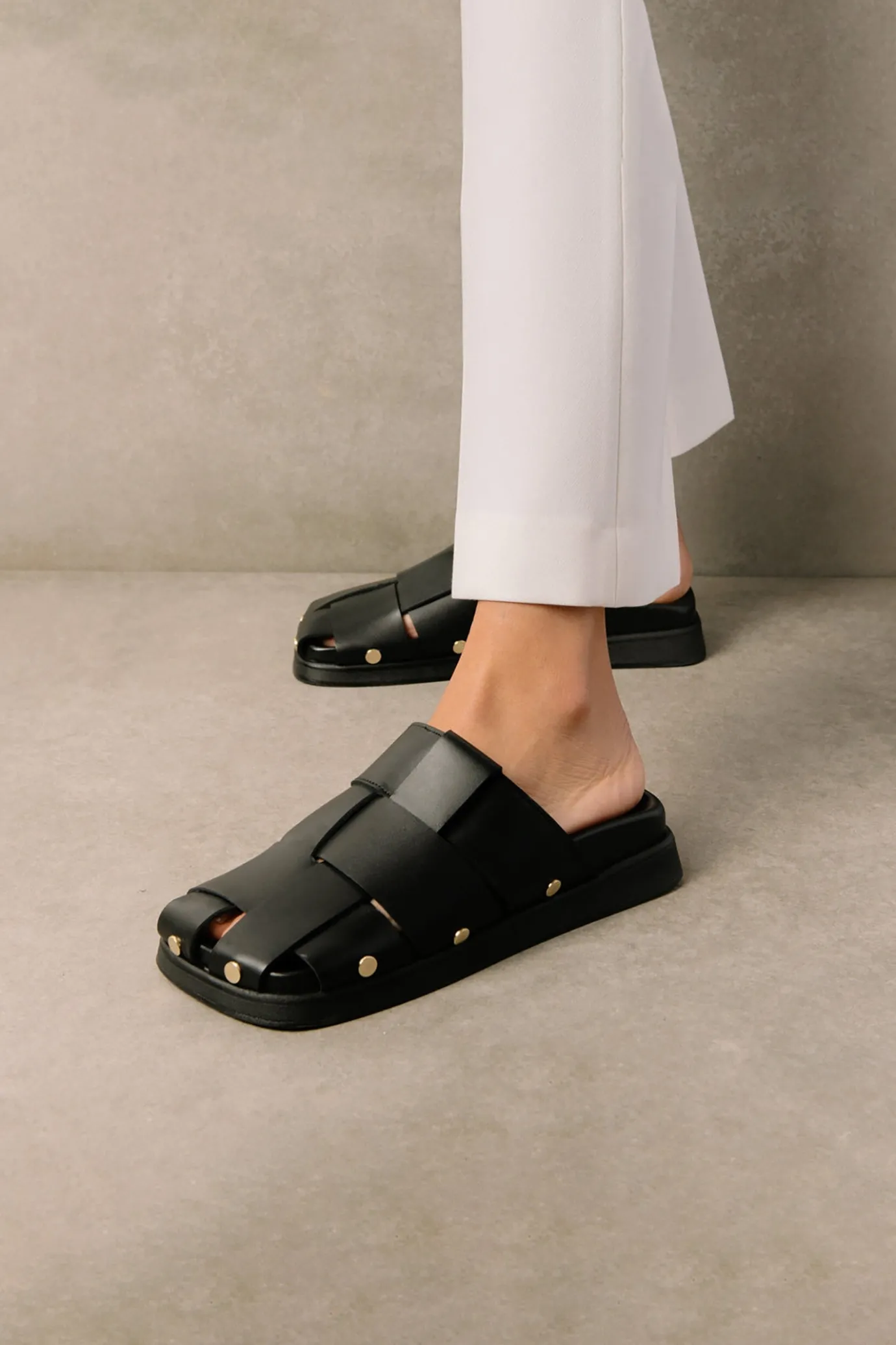 Hansen & Gretel Alohas Stuart Clog Black Fashion