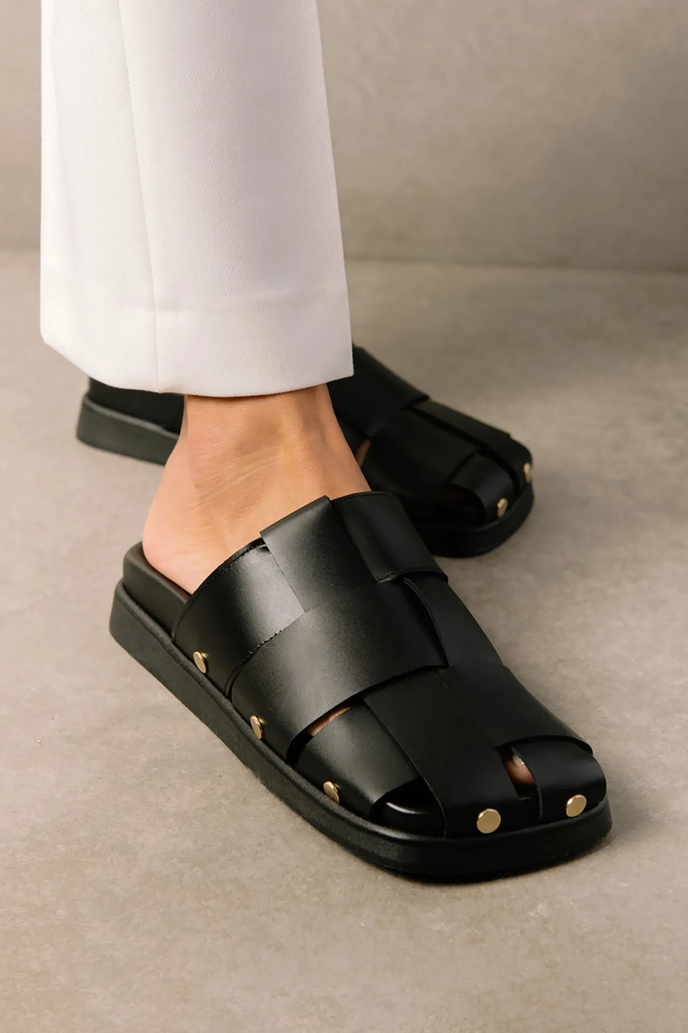 Hansen & Gretel Alohas Stuart Clog Black Fashion