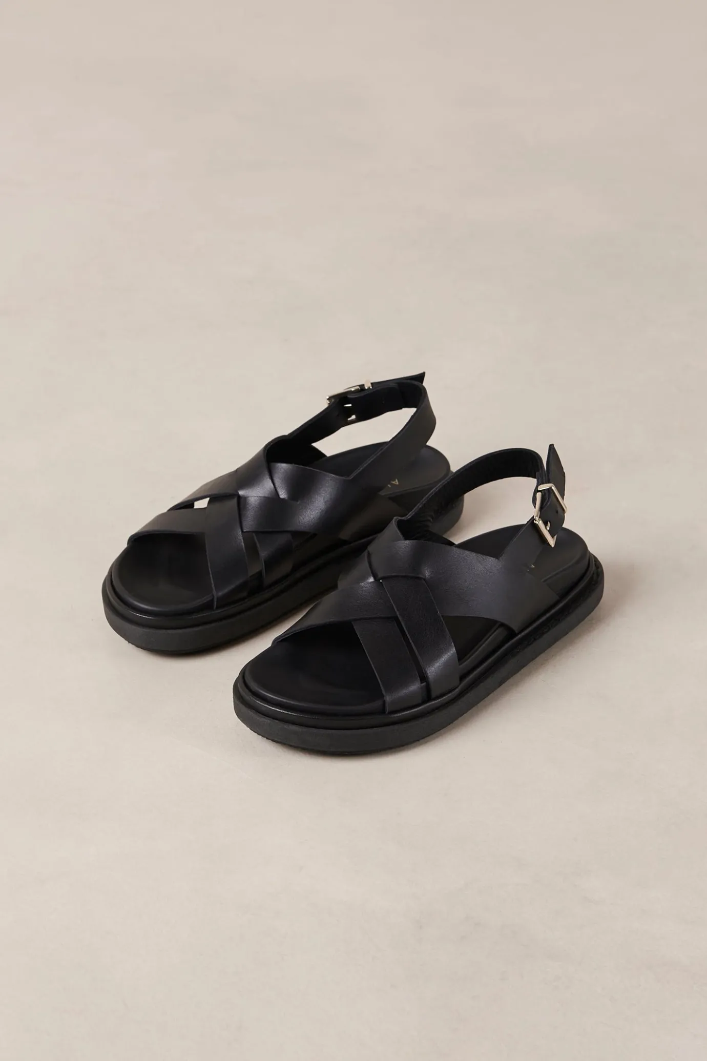 Hansen & Gretel Alohas Trunca Padded Sandal Black Sale