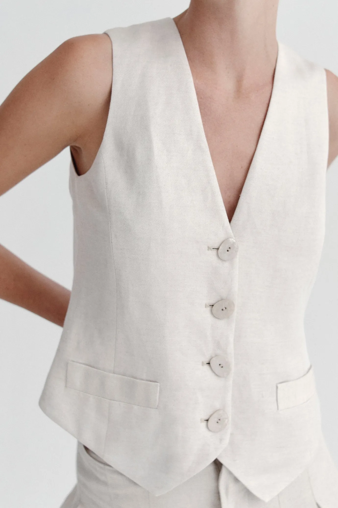 Hansen & Gretel Balmy Vest Wheat Best Sale