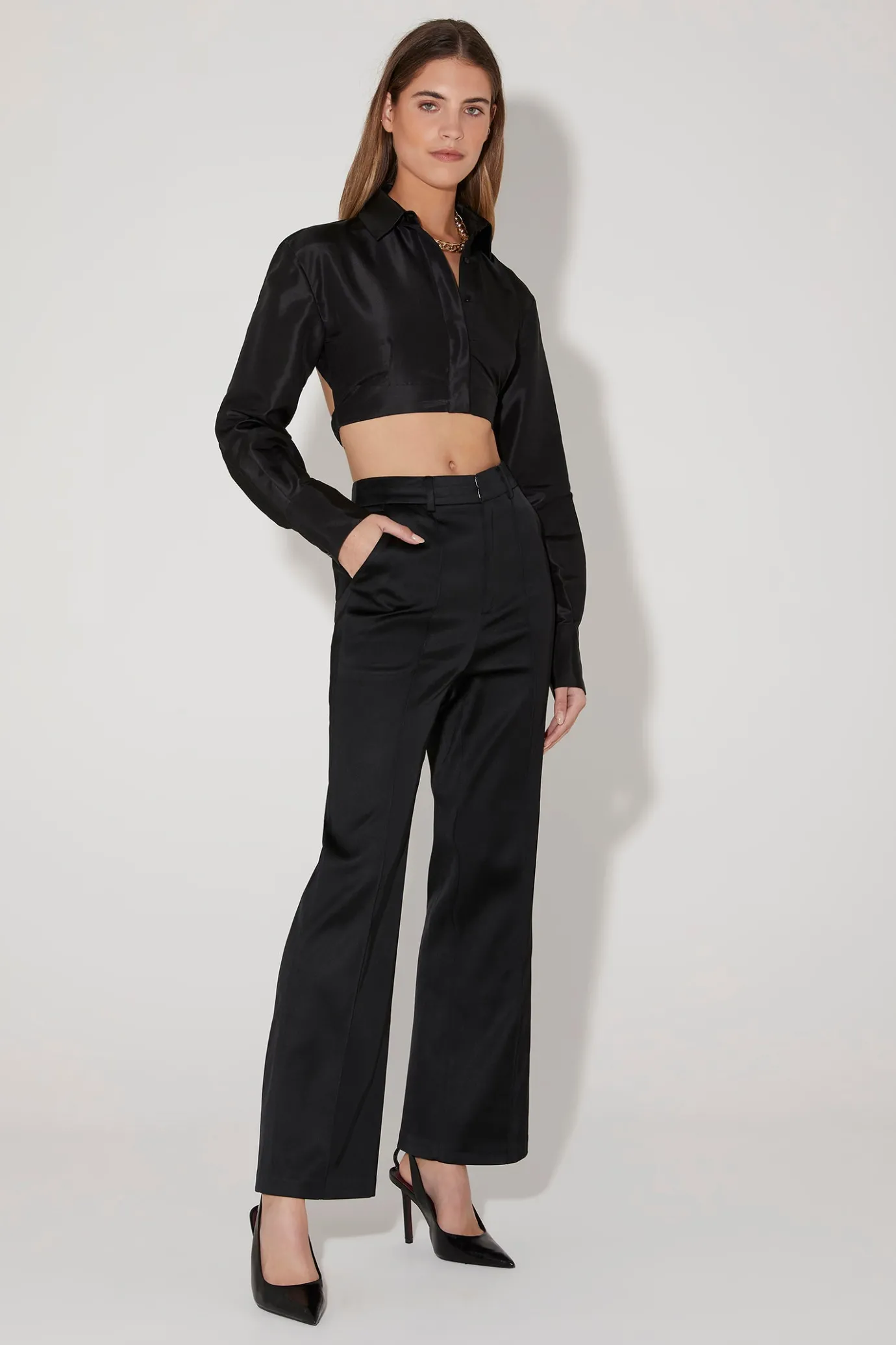 Hansen & Gretel Fabienne Cropped Shirt Black Store