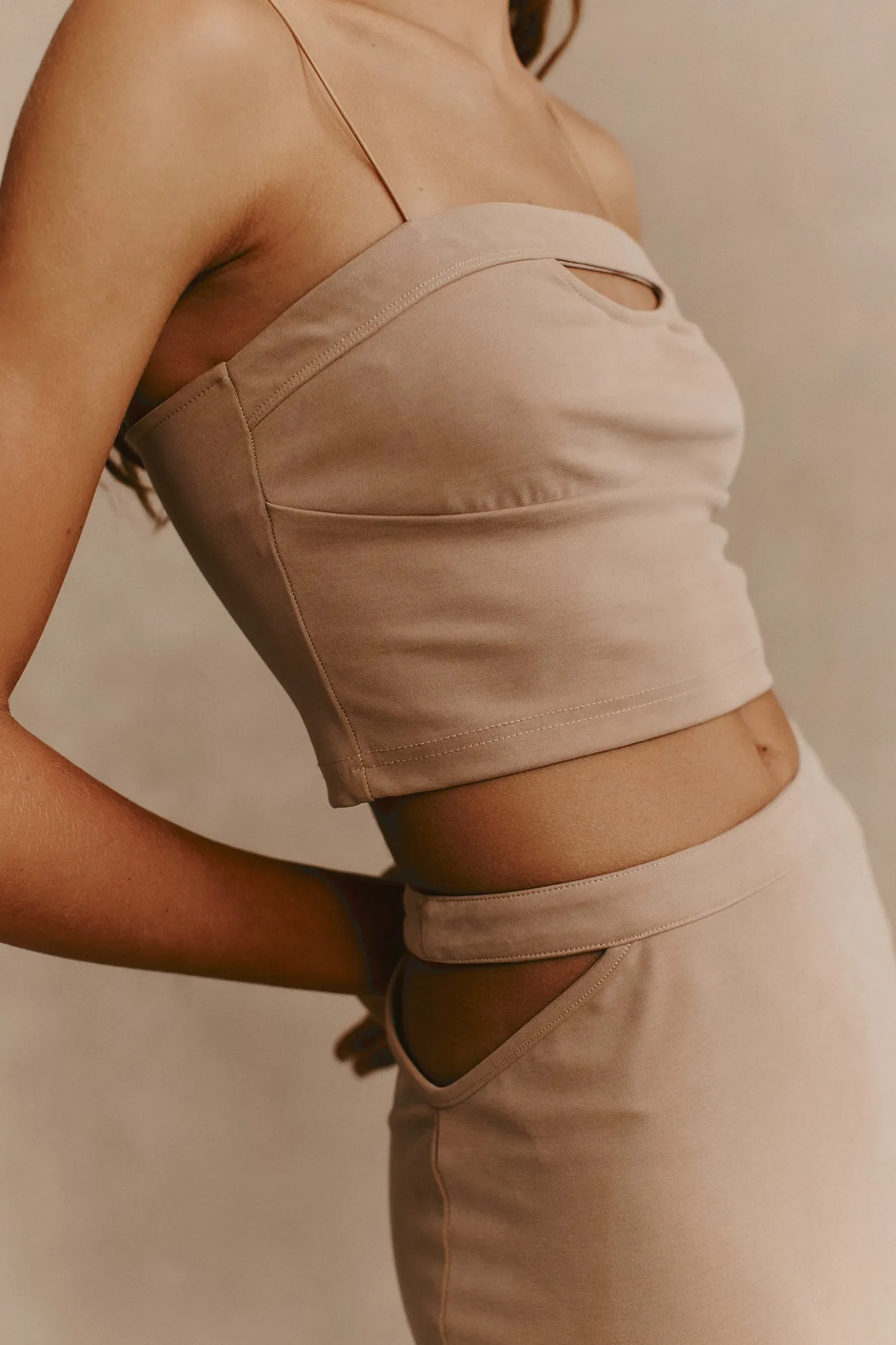 Hansen & Gretel Xena Top Sand Best